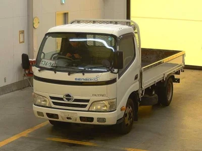 Hino DUTRO  с аукциона в Японии