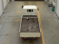 Hino DUTRO лот № 1176 оценка RA  с аукциона в Японии 2