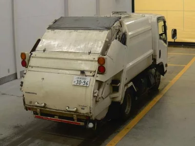Isuzu ELF
