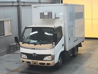 Hino DUTRO  с аукциона в Японии