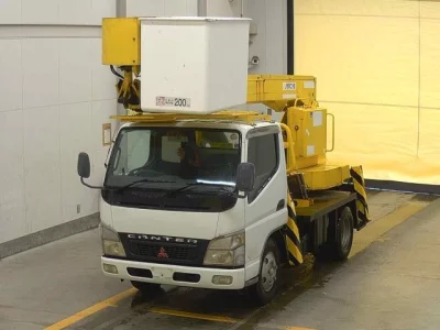 Mitsubishi Fuso Canter