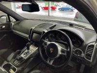 Porsche Cayenne лот № 40060 оценка 3.5  с аукциона в Японии 2