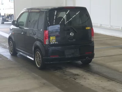 Nissan Otti