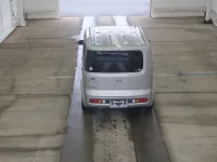 Nissan CUBE лот № 2757 оценка RA  с аукциона в Японии 2