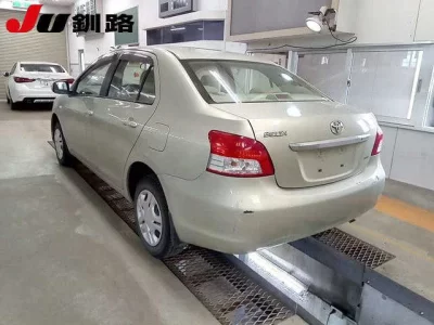 Toyota BELTA  с аукциона в Японии