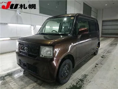 Toyota PIXIS SPACE