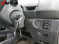 Toyota VITZ лот № 2114 оценка R  с аукциона в Японии 3