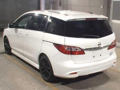 Nissan Lafesta