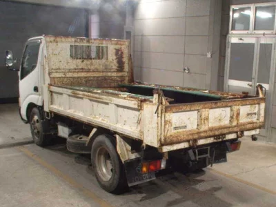 Toyota DYNA  с аукциона в Японии
