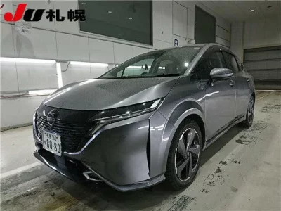 Nissan Aura