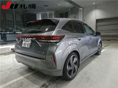 Nissan Aura