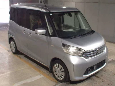 Nissan DAYZ ROOX  с аукциона в Японии