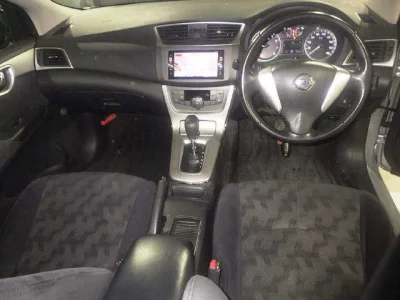 Nissan SYLPHY  с аукциона в Японии