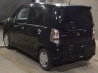 Honda LIFE лот № 8069 оценка R  с аукциона в Японии 1