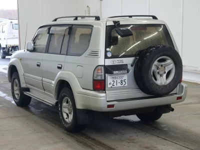 Toyota LAND CRUISER PRADO