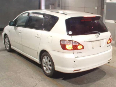 Toyota Ipsum