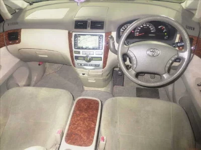 Toyota Ipsum