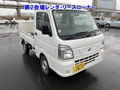 Nissan NT100 Clipper