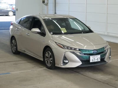 Toyota Prius PHV