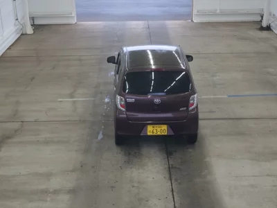 Toyota PIXIS EPOCH  с аукциона в Японии