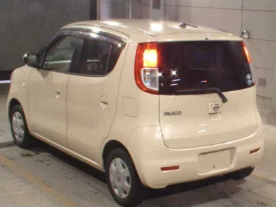 Nissan MOCO  с аукциона в Японии