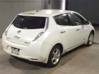 Nissan LEAF лот № 8288 оценка R  с аукциона в Японии 4