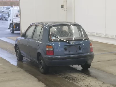 Nissan March
