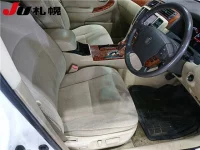 Toyota CROWN лот № 3054 оценка -  с аукциона в Японии 4