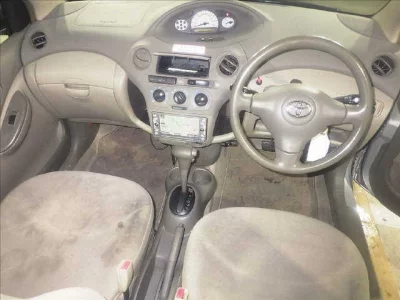 Toyota PLATZ  с аукциона в Японии