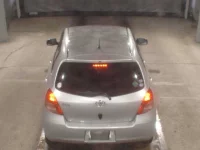 Toyota VITZ лот № 8393 оценка 3  с аукциона в Японии 5