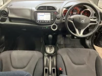 Honda FIT лот № 2210 оценка 3.5  с аукциона в Японии 4