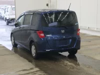 Honda FREED лот № 2266 оценка 3.5  с аукциона в Японии 1