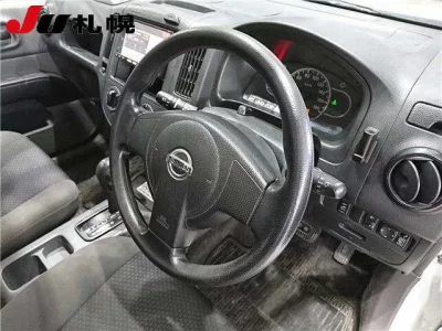 Nissan AD