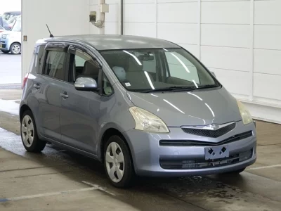 Toyota RACTIS  с аукциона в Японии