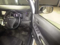 Toyota ISIS лот № 8490 оценка 3  с аукциона в Японии 6