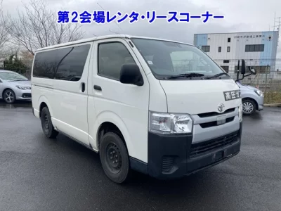 Toyota HiAce Van