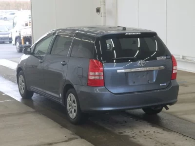 Toyota WISH  с аукциона в Японии