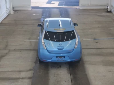 Nissan LEAF  с аукциона в Японии