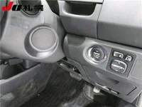 Toyota VITZ лот № 151 оценка 3  с аукциона в Японии 3