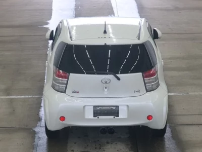 Toyota iQ