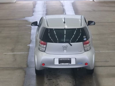 Toyota iQ
