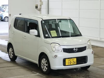 Nissan MOCO  с аукциона в Японии