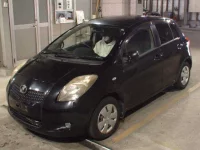 Toyota VITZ лот № 8470 оценка 3.5  с аукциона в Японии 3