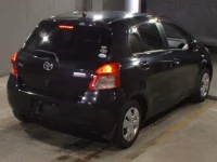 Toyota VITZ лот № 8470 оценка 3.5  с аукциона в Японии 4