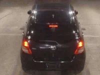 Toyota VITZ лот № 8470 оценка 3.5  с аукциона в Японии 5