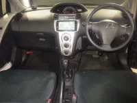 Toyota VITZ лот № 8470 оценка 3.5  с аукциона в Японии 2