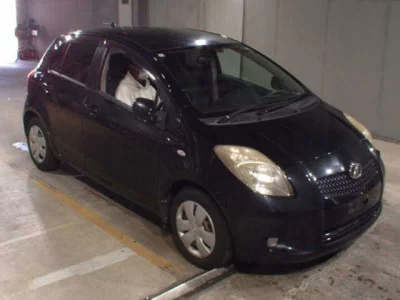 Toyota VITZ  с аукциона в Японии
