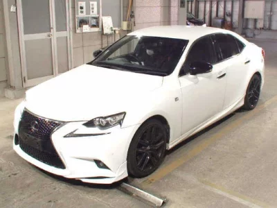 Lexus IS