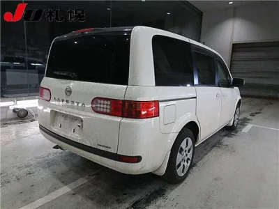 Nissan Lafesta