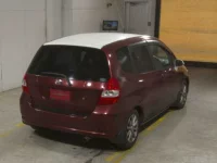 Honda FIT лот № 4023 оценка 3  с аукциона в Японии 4